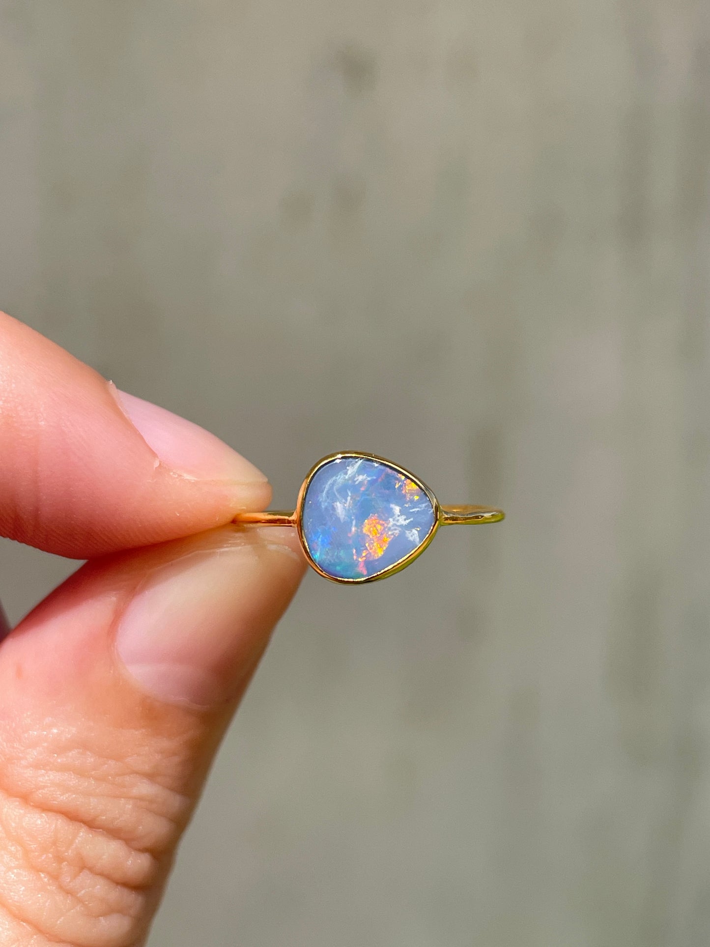 Opal Ring Gold Large - 1 -size 6.5
