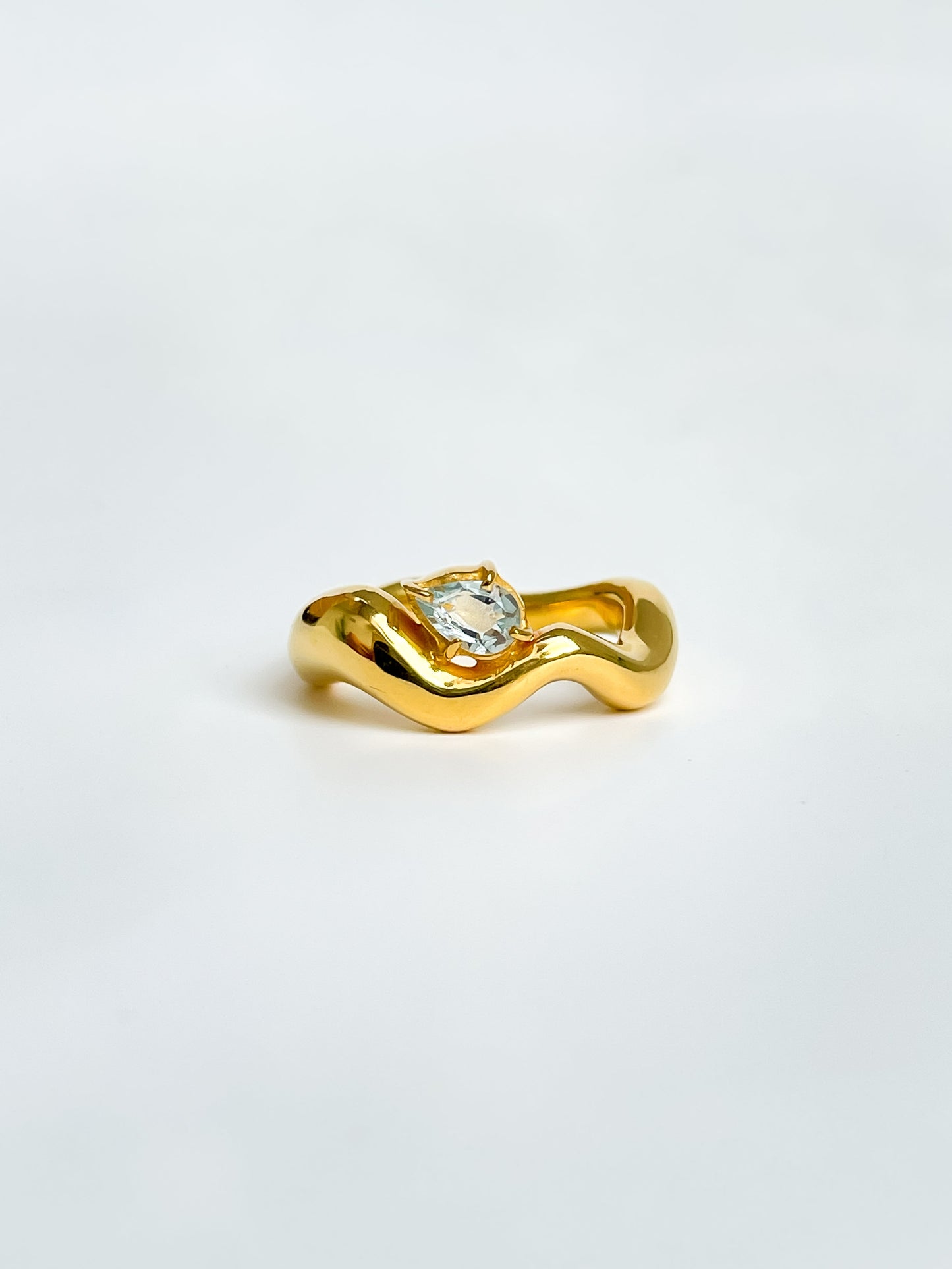 Wave Ring Gold with single Pear Aquamarine # 9 | Size 6