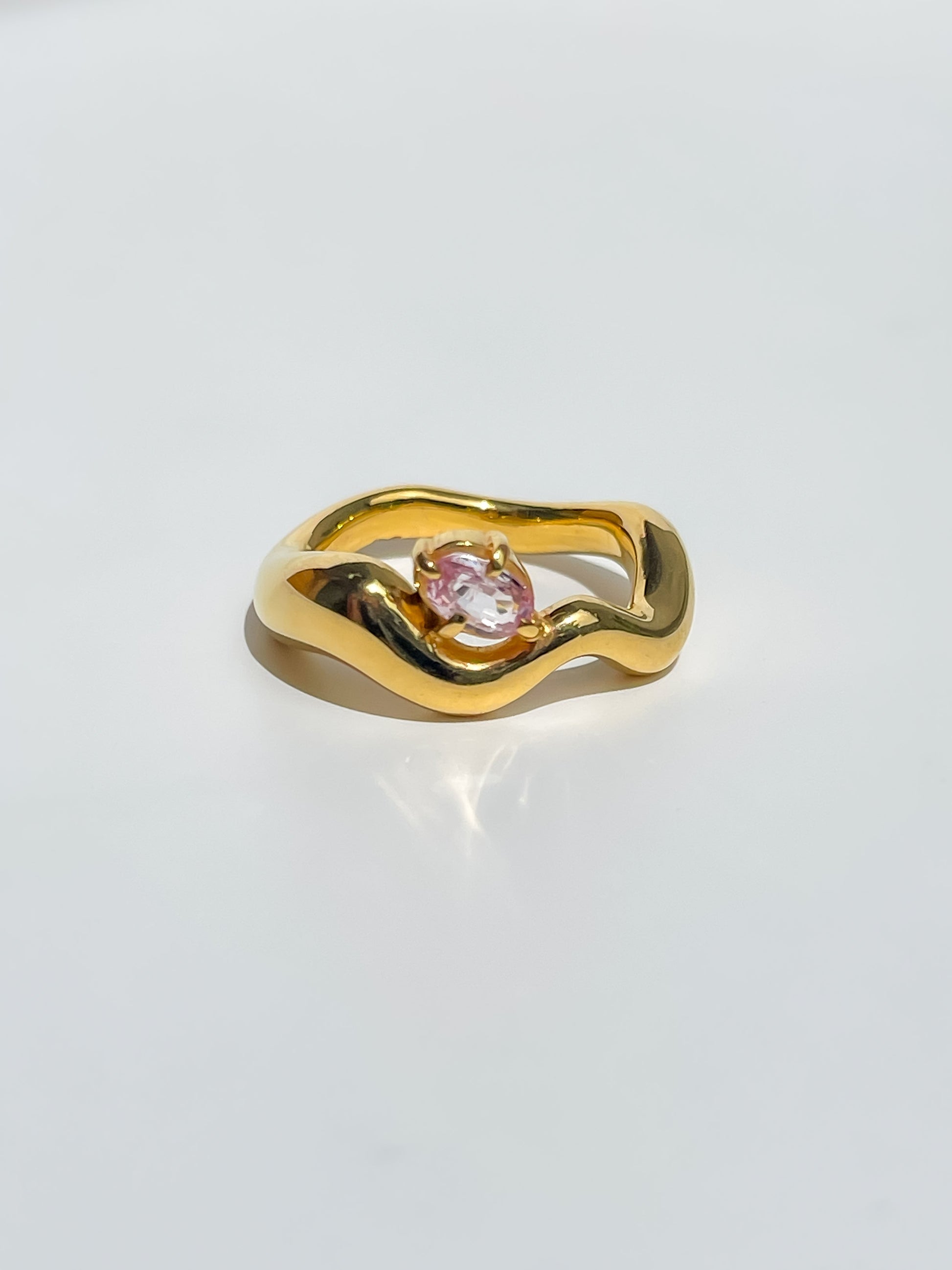 WaveRingGoldwithsingleOvalPinkSapphire_16_Size7-Namaka