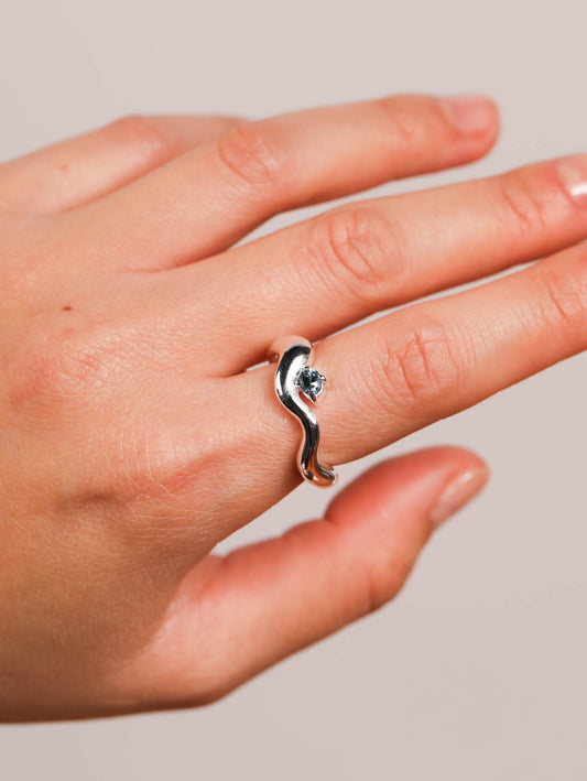 Wave Ring Silver with single Sapphire Stone # 2 | Size 6.5