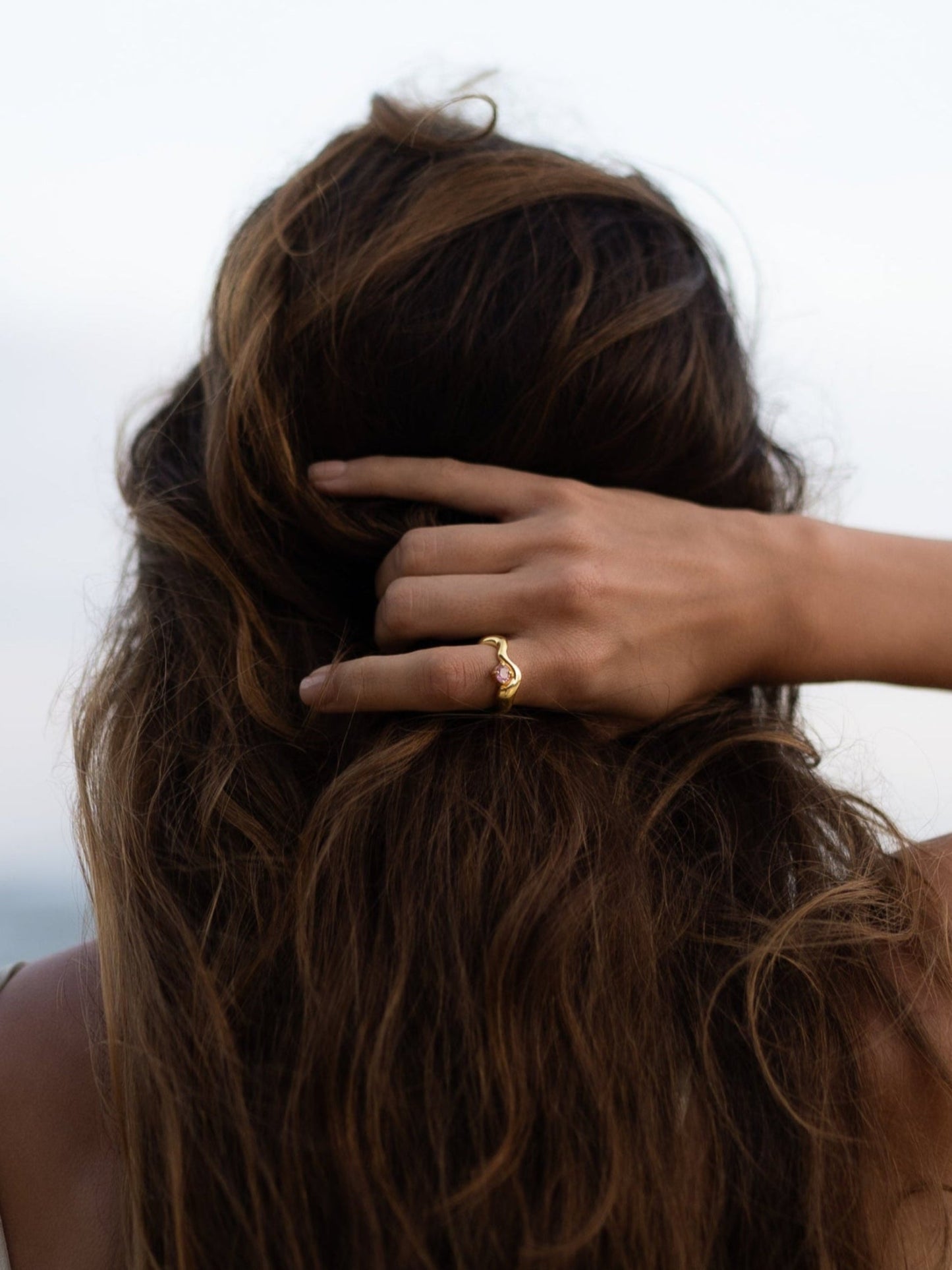 Wave Ring Gold with single pink sapphire # 19 | Size 6