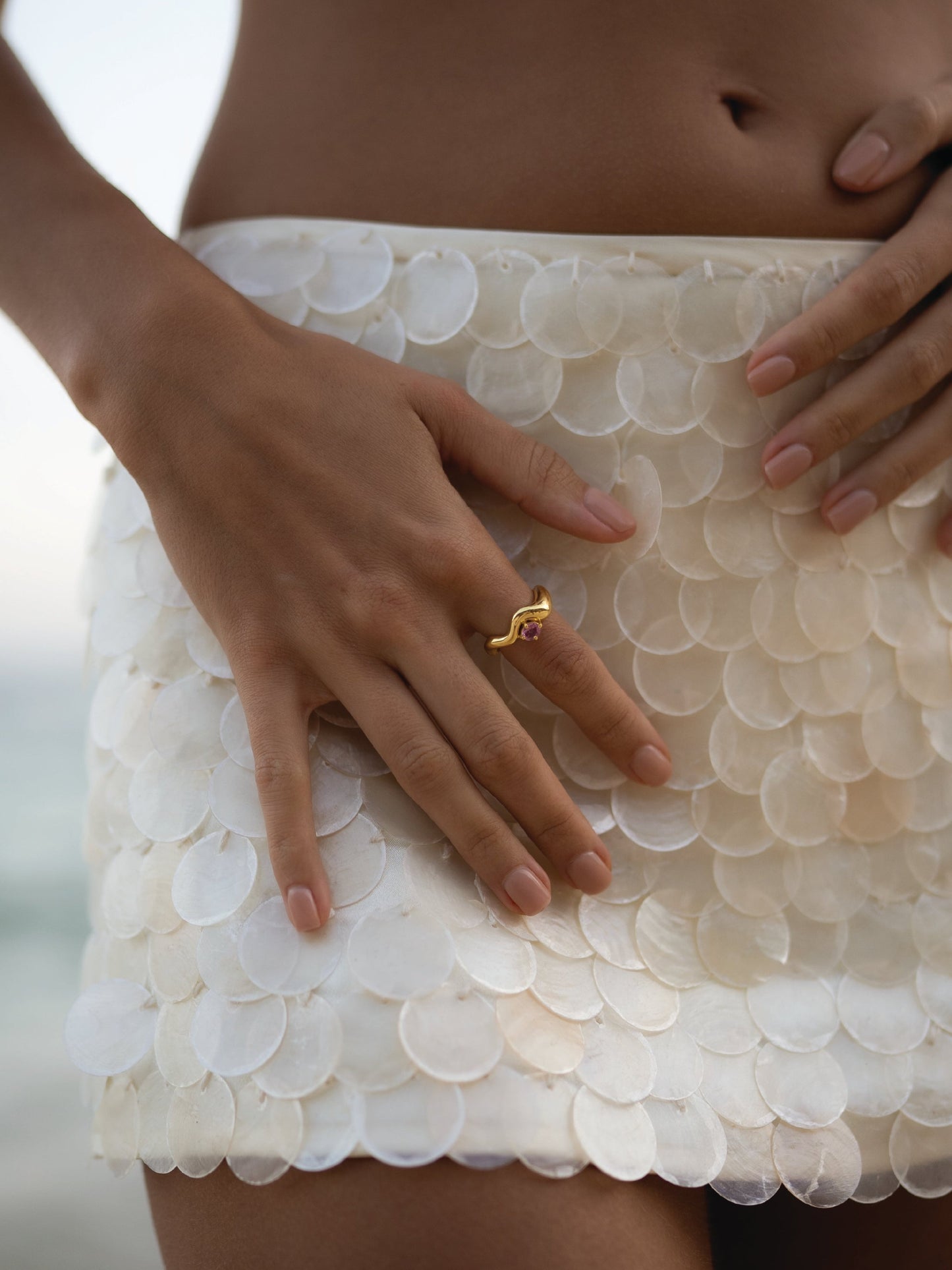 Wave Ring Gold with single pink sapphire # 19 | Size 6