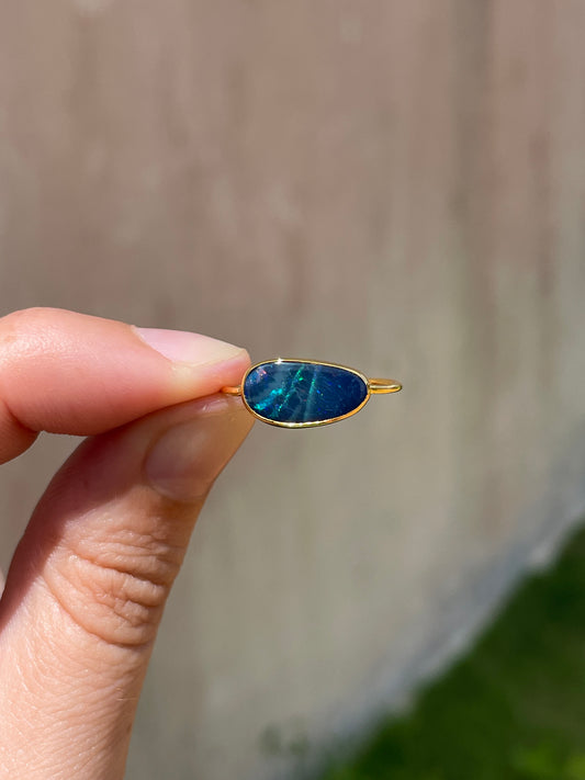 Opal Ring Gold Large - 10 -size 8