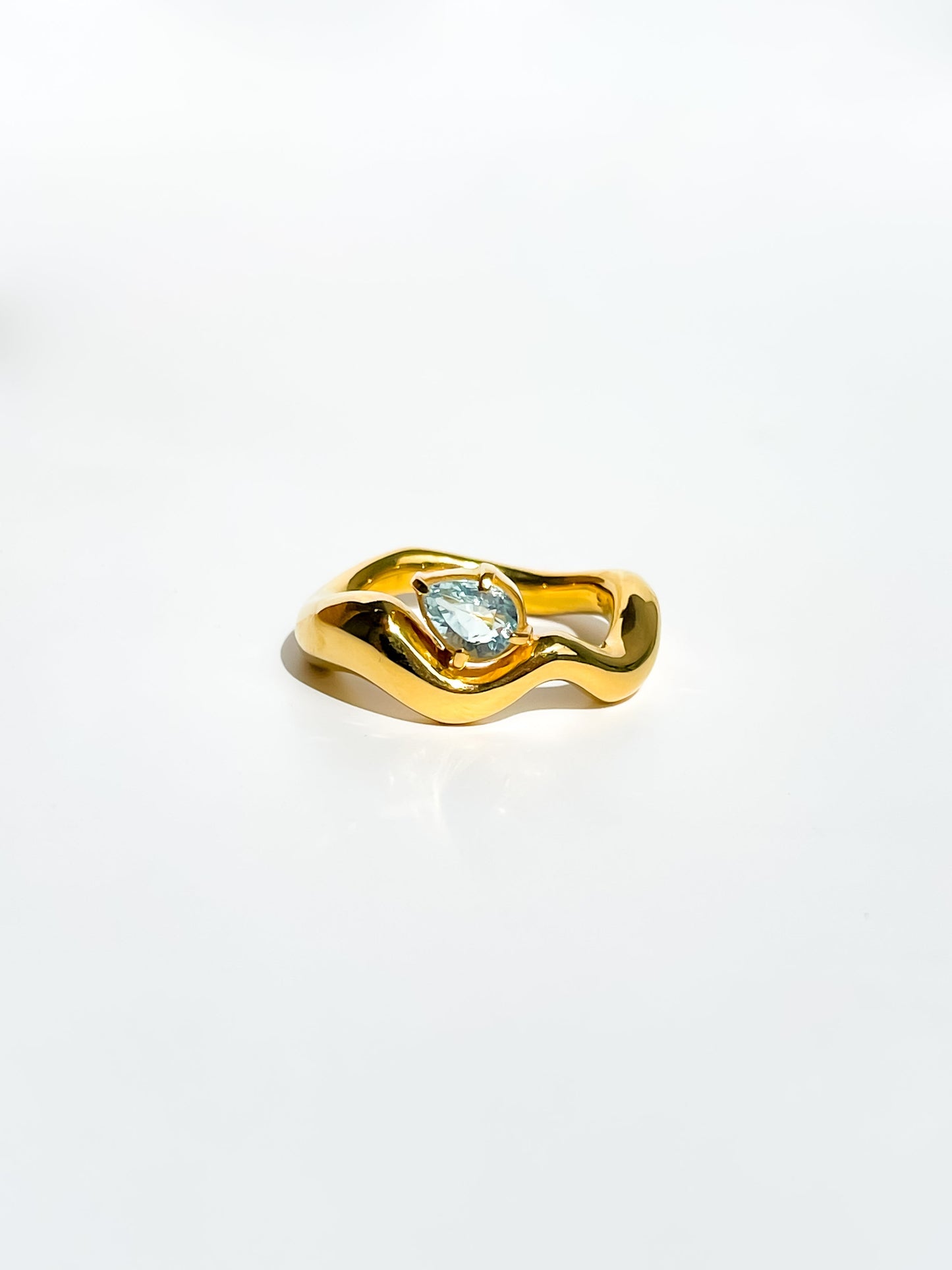 Wave Ring Gold with single Pear Aquamarine # 13 | Size 7