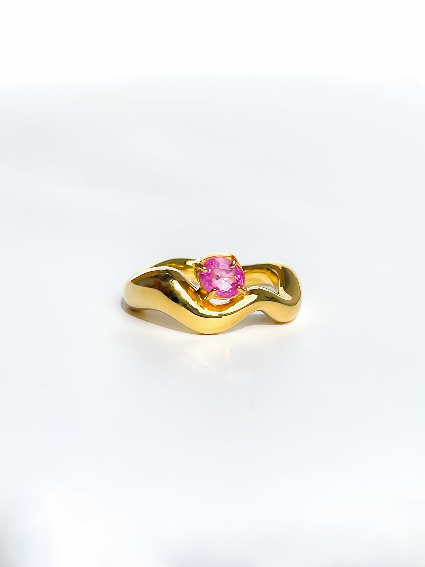 Wave Ring Gold with single Pink Tourmaline # 14 | Size 7