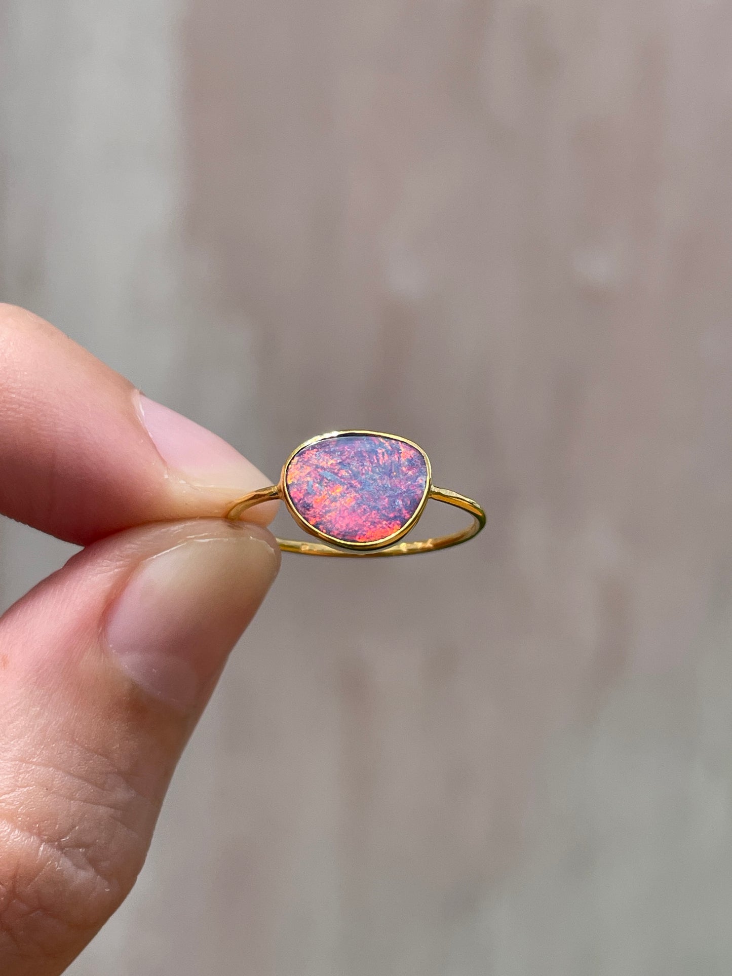 Opal Ring Gold Large - 5 -size 7
